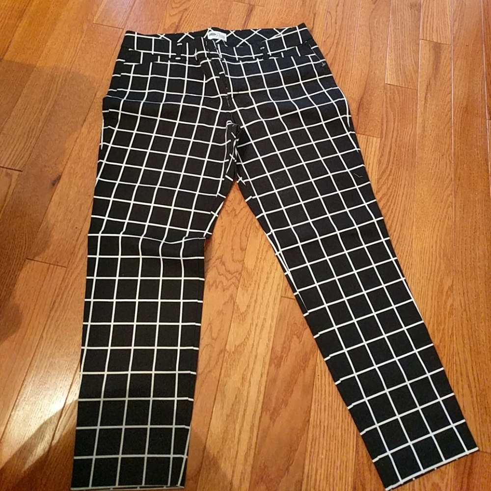 Black & White Pixie Pant